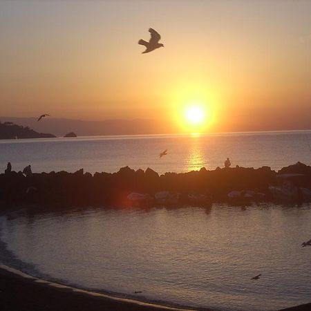 B&B Il Muro Vecchio จีอาร์ดีนี นักซอส ภายนอก รูปภาพ