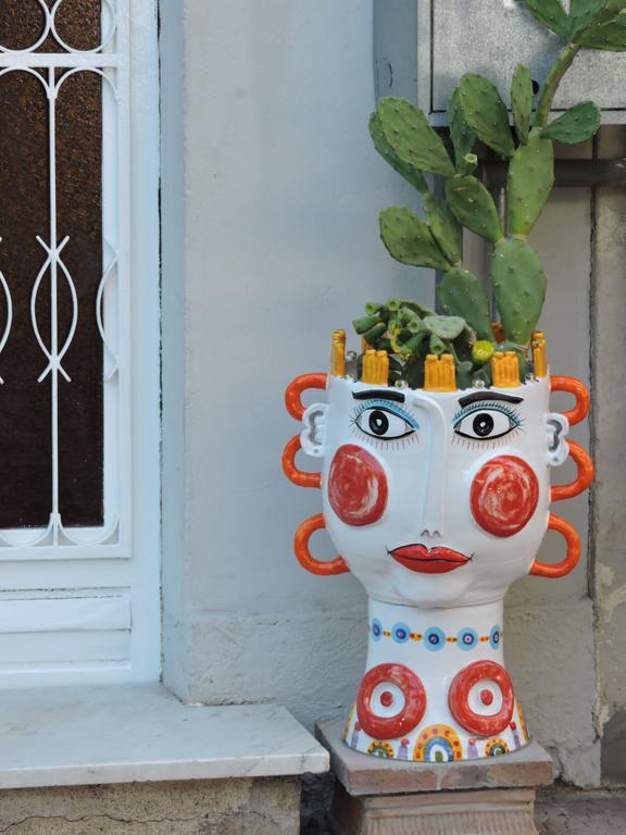 B&B Il Muro Vecchio จีอาร์ดีนี นักซอส ภายนอก รูปภาพ
