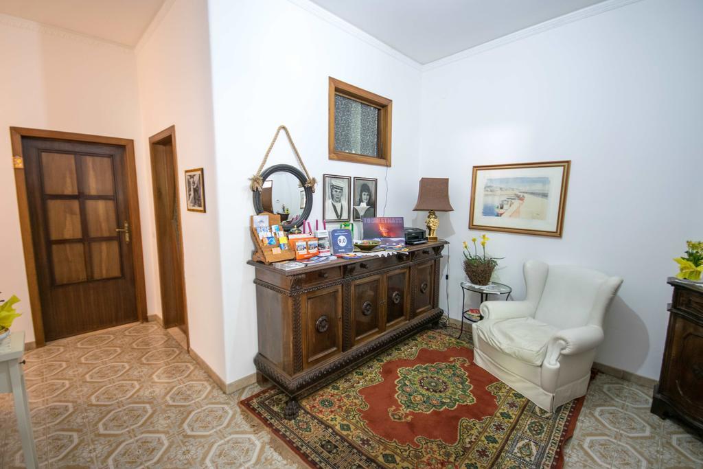 B&B Il Muro Vecchio จีอาร์ดีนี นักซอส ภายนอก รูปภาพ