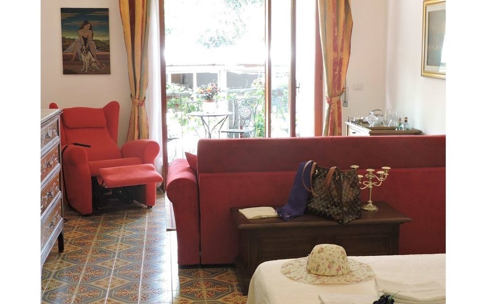 B&B Il Muro Vecchio จีอาร์ดีนี นักซอส ภายนอก รูปภาพ