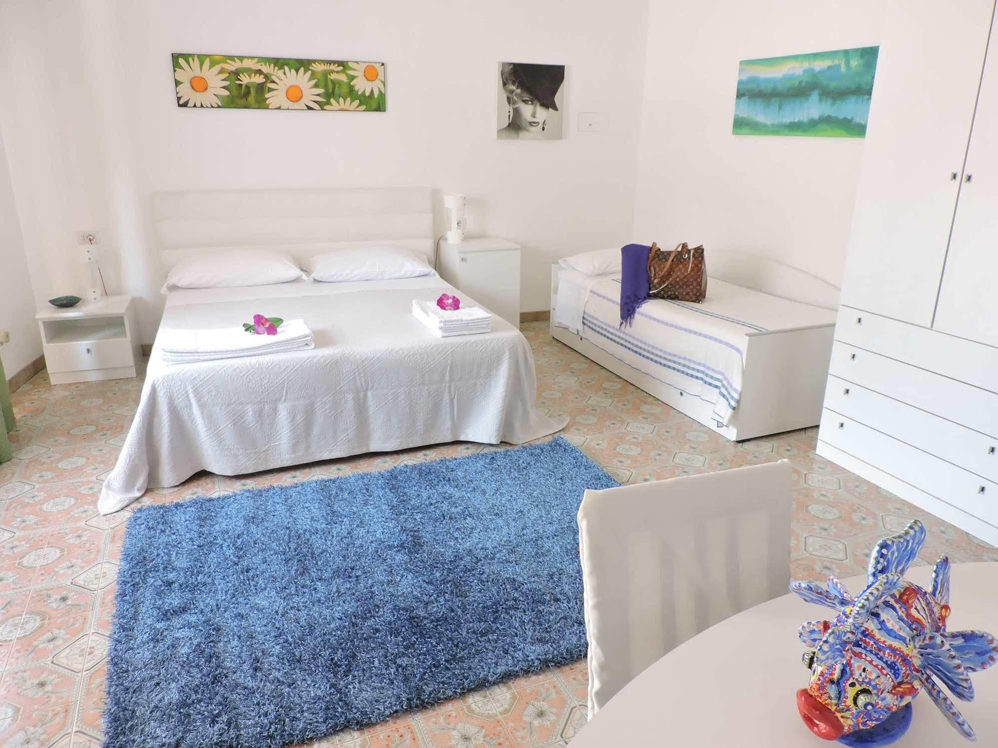 B&B Il Muro Vecchio จีอาร์ดีนี นักซอส ภายนอก รูปภาพ